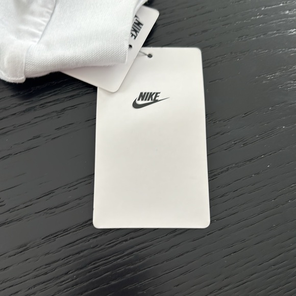 Nike long sleeve - Picture 3 of 3